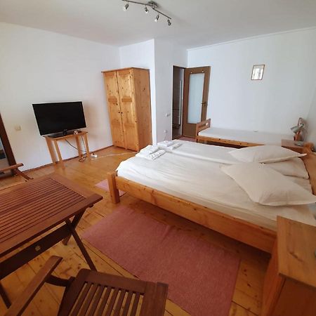 Casa Terezia Hotel Brasov Luaran gambar