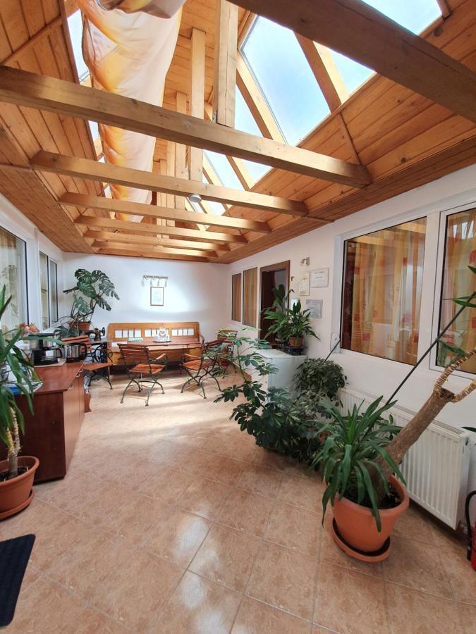 Casa Terezia Hotel Brasov Luaran gambar