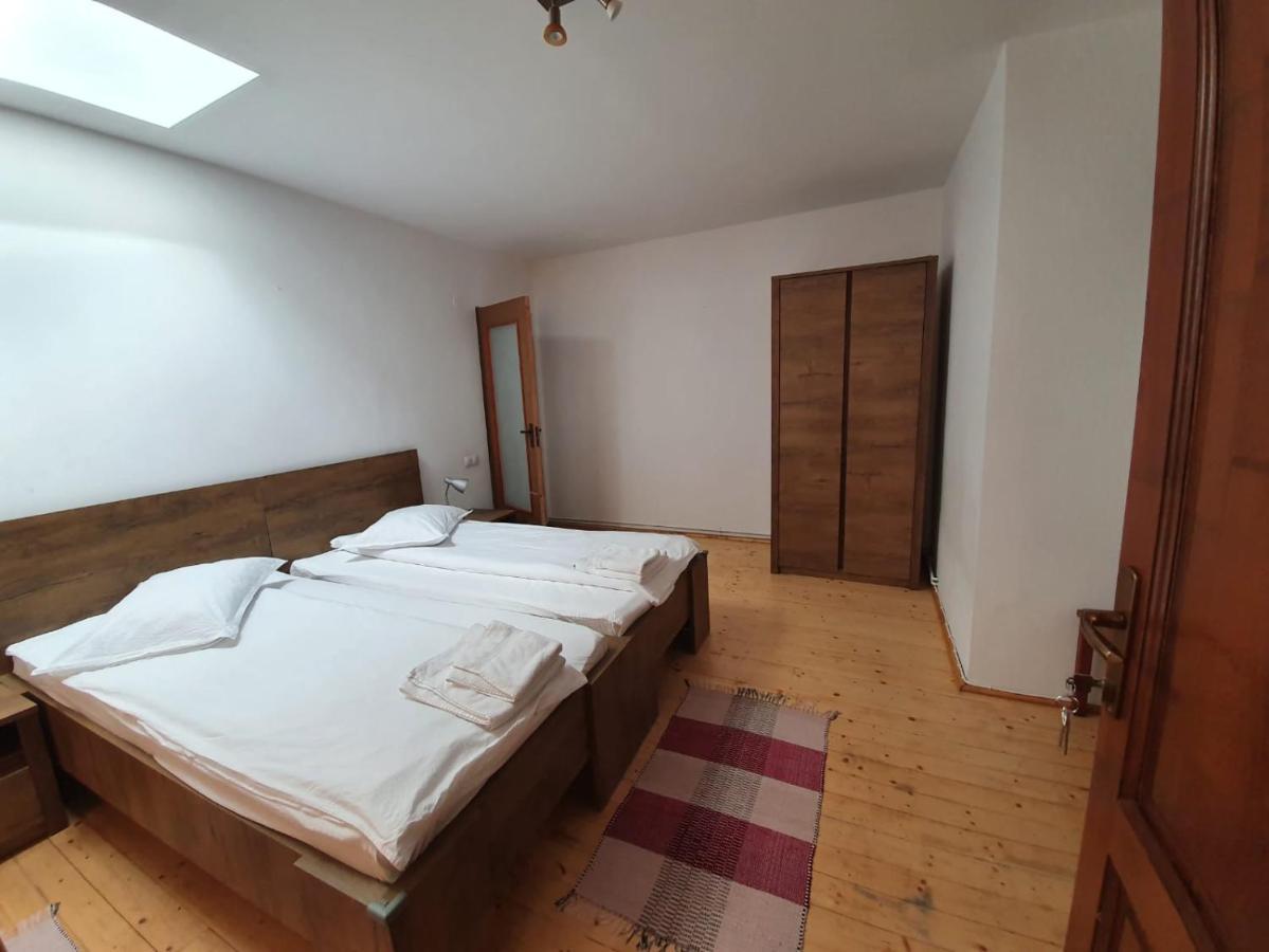 Casa Terezia Hotel Brasov Luaran gambar