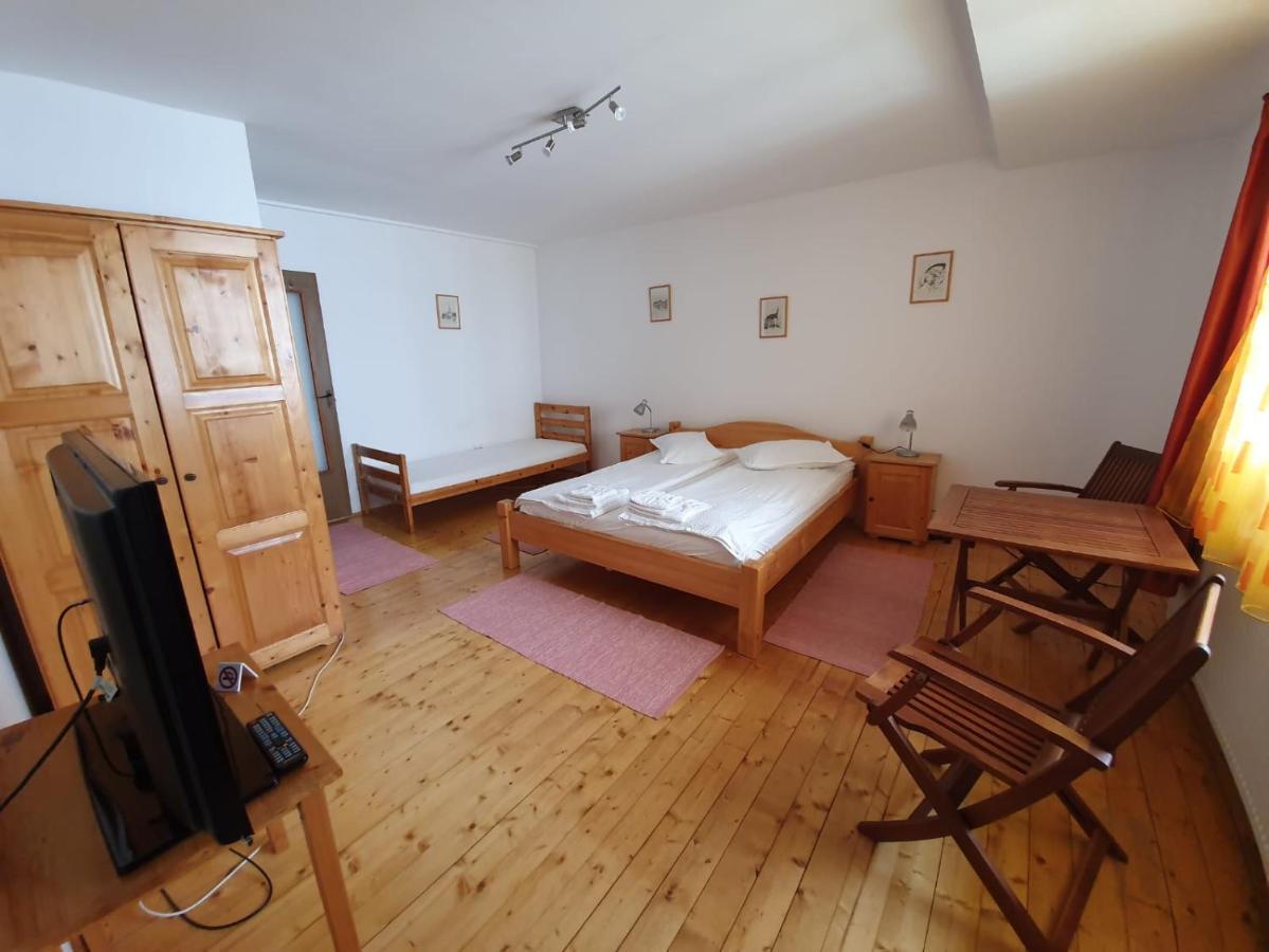 Casa Terezia Hotel Brasov Luaran gambar